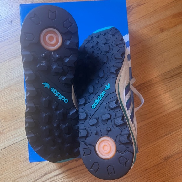 Adidas Men’s US 10.5 Ultra Tech white - Picture 5 of 7